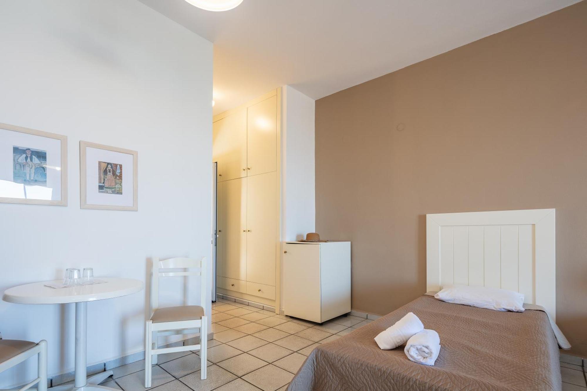 Koni Village Hotel Σταλίδα Δωμάτιο φωτογραφία