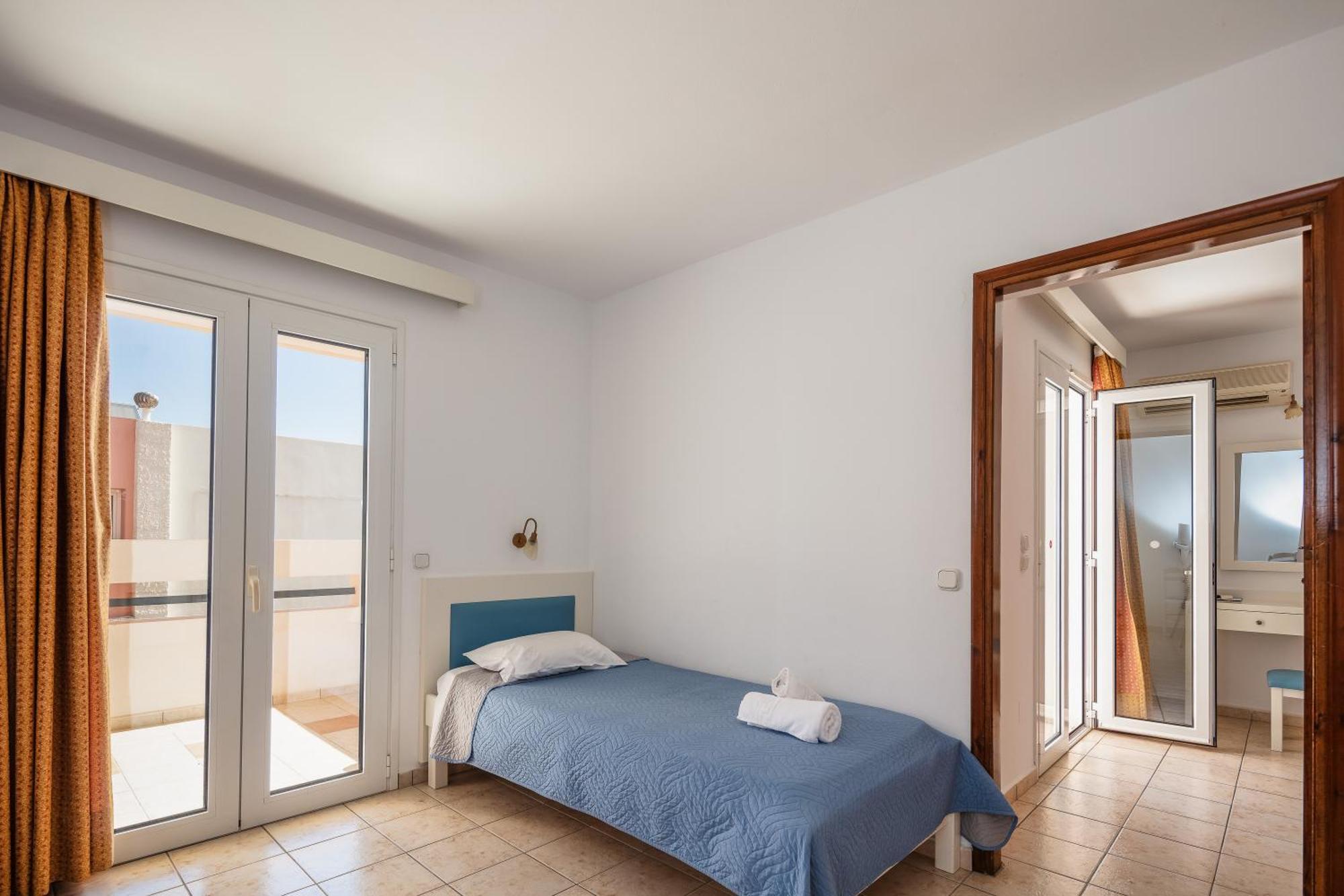 Koni Village Hotel Σταλίδα Δωμάτιο φωτογραφία